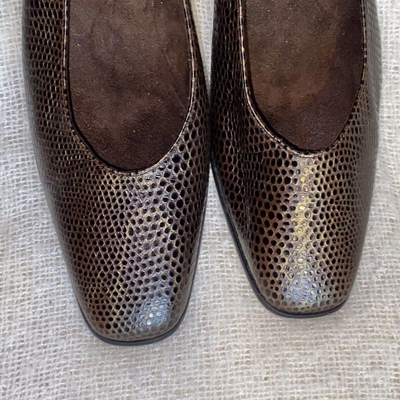 Stuart Weitzman Vintage Python Pumps Womens 6.5 Snakeskin Embossed Pattern - Picture 5 of 11